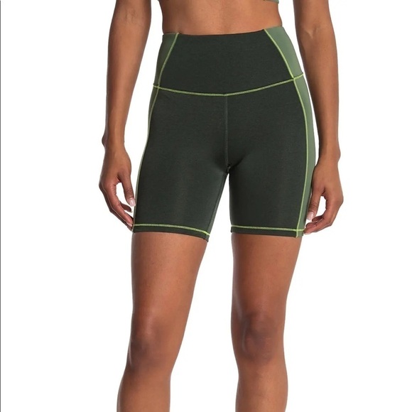 NEW Good American The Dual Life Bike Shorts - Picture 1 of 3